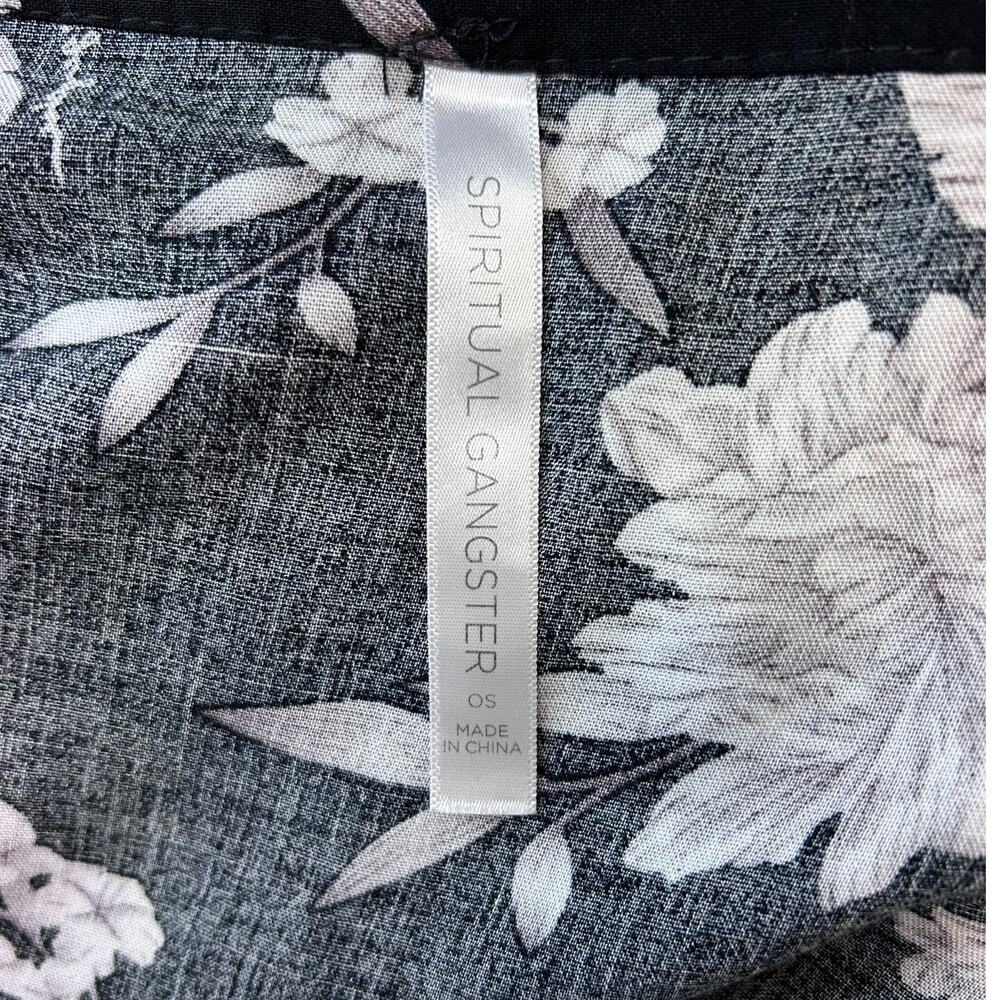 Spiritual Gangster Women's 'Maya' Black Floral Kimono, One Size - Picture 9 of 13